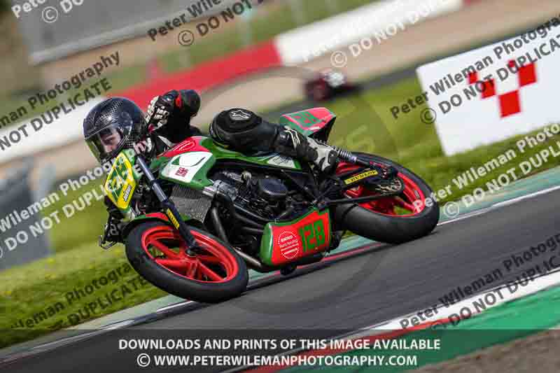 donington no limits trackday;donington park photographs;donington trackday photographs;no limits trackdays;peter wileman photography;trackday digital images;trackday photos